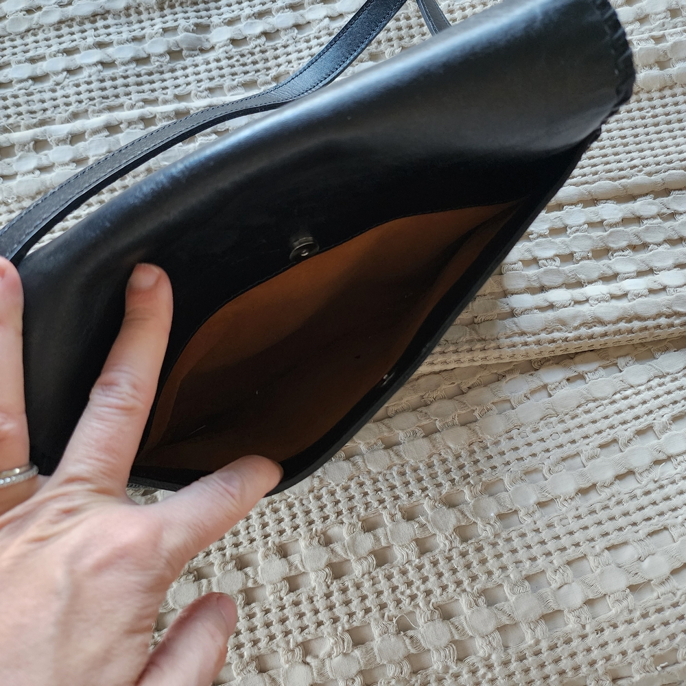 Patricia Nash | Mabilia Leather Flap Crossbody - Picture 8 of 12